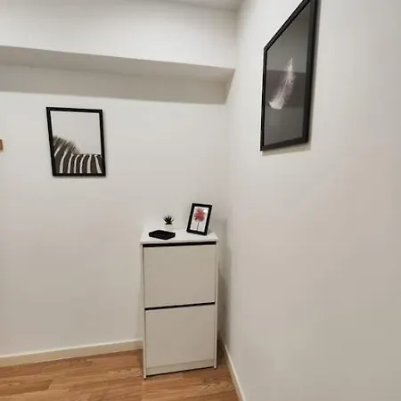 Centro De Garaje Apartment Vigo